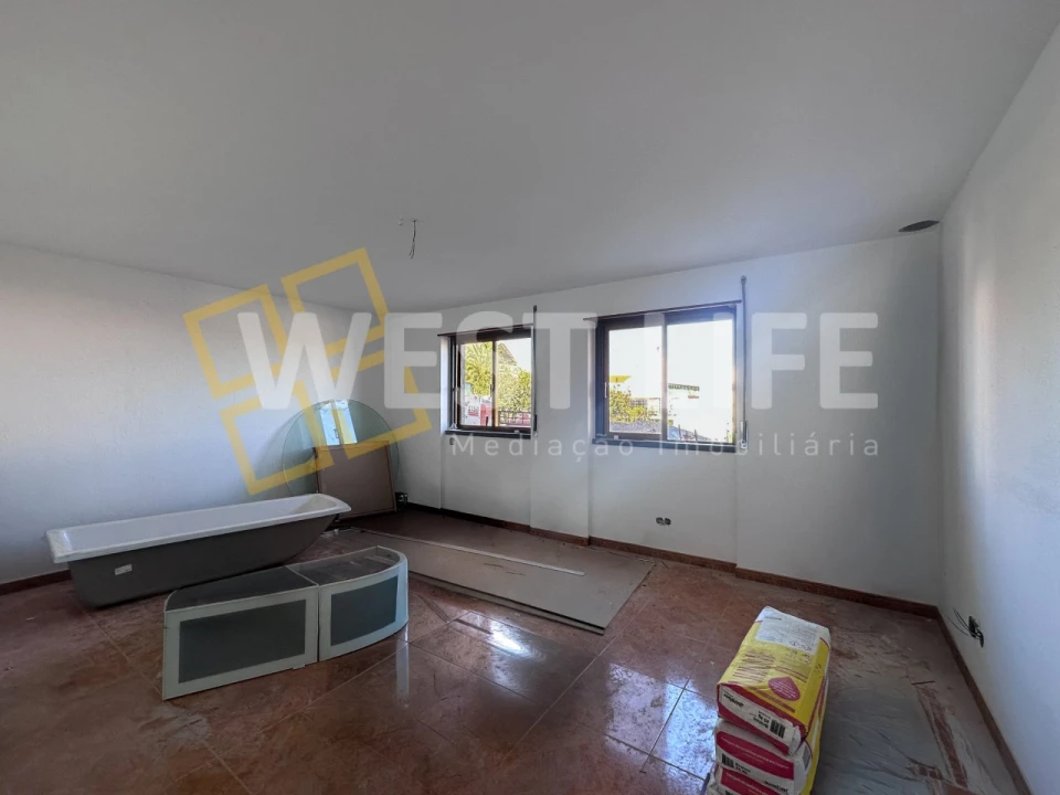 Apartamento T3 para Arrendamento em Santo Isidoro Foto 5