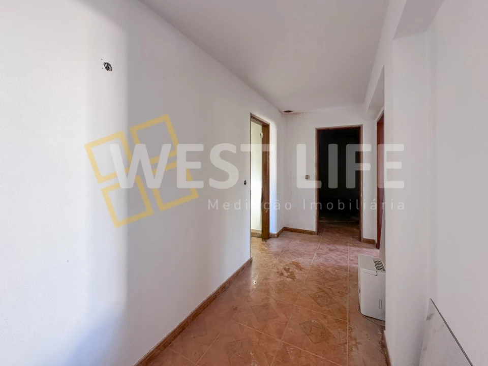 Apartamento T3 para Arrendamento em Santo Isidoro Foto 7