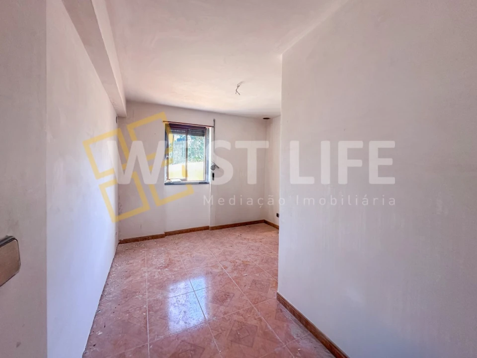 Apartamento T3 para Arrendamento em Santo Isidoro Foto 11