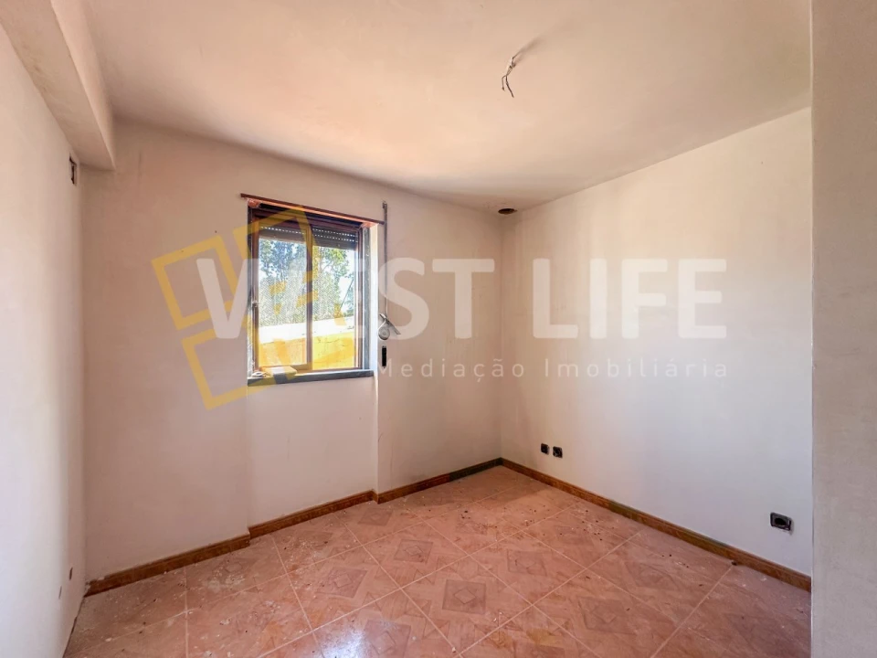 Apartamento T3 para Arrendamento em Santo Isidoro Foto 12