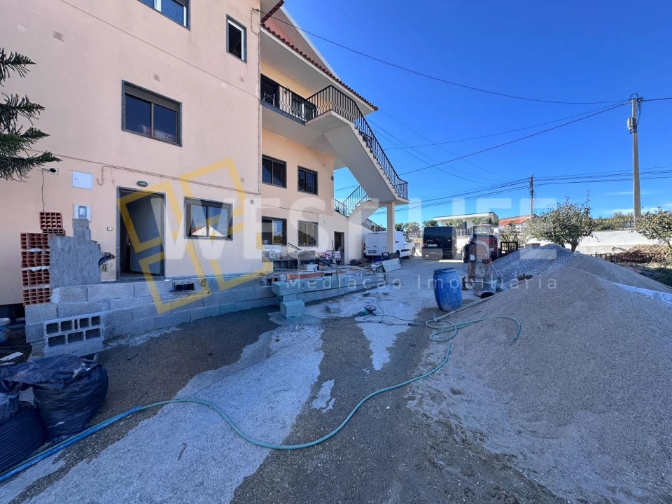 Apartamento T3 para Arrendamento em Santo Isidoro Foto 15