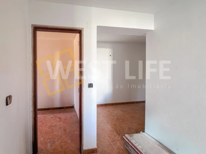Apartamento T3 para Arrendamento em Santo Isidoro Foto 8