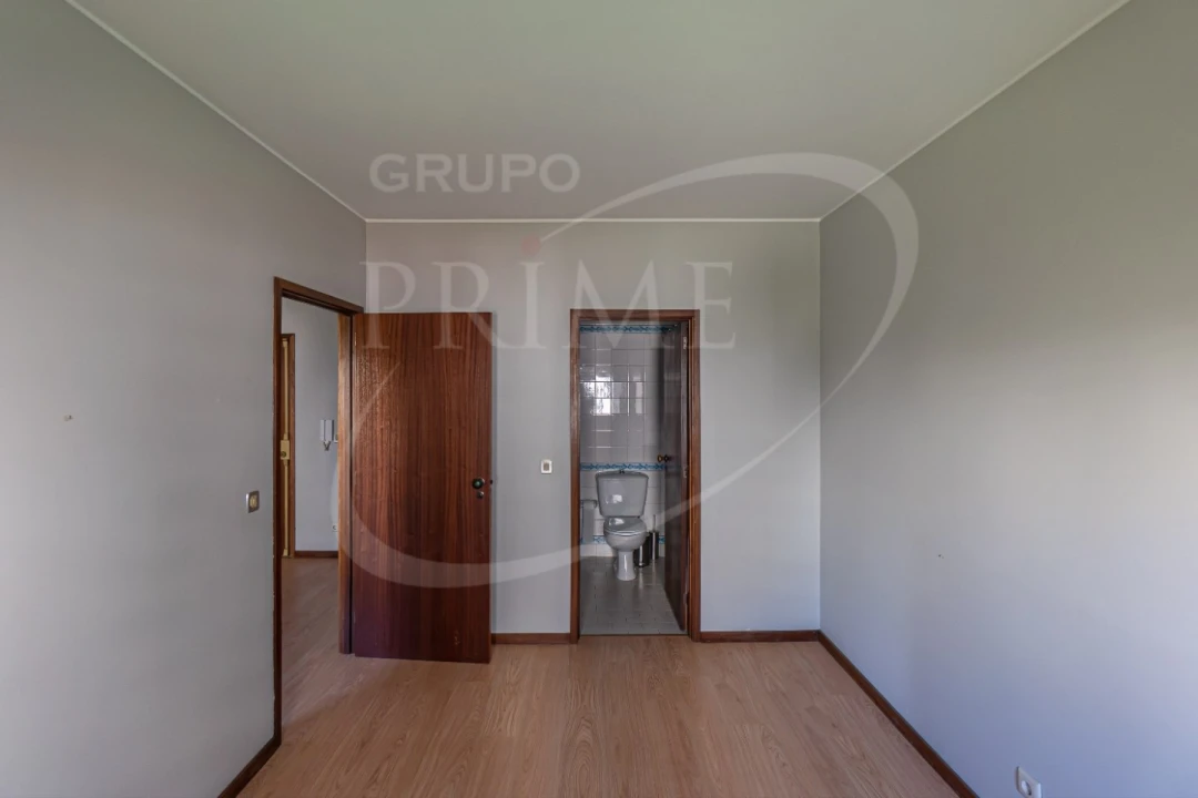 Apartamento T1 para Arrendamento em Aldoar, Foz do Douro e Nevogilde Foto 13