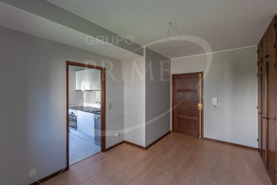 Apartamento T1 para Arrendamento em Aldoar, Foz do Douro e Nevogilde