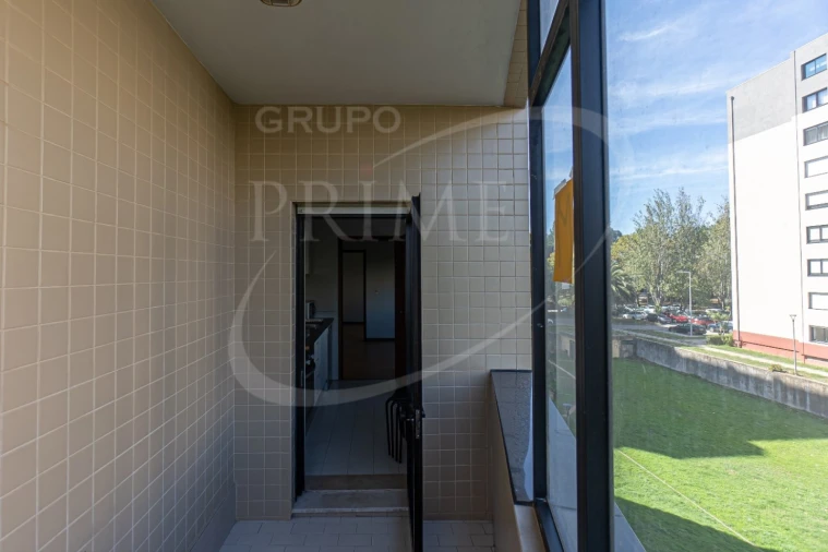Apartamento T1 para Arrendamento em Aldoar, Foz do Douro e Nevogilde Foto 2