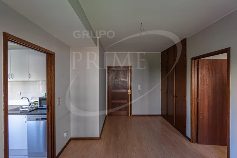 Apartamento T1 para Arrendamento em Aldoar, Foz do Douro e Nevogilde Foto 8