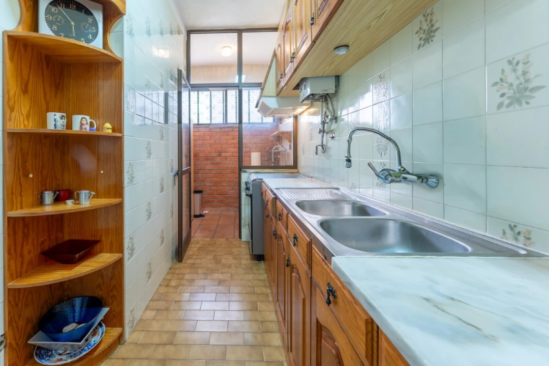 Apartamento T2 para Venda em Nazare Foto 8