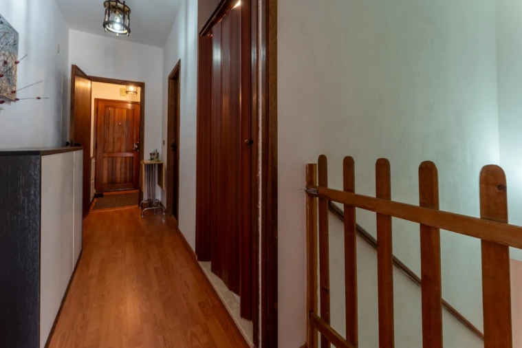 Apartamento T2 para Venda em Nazare Foto 19