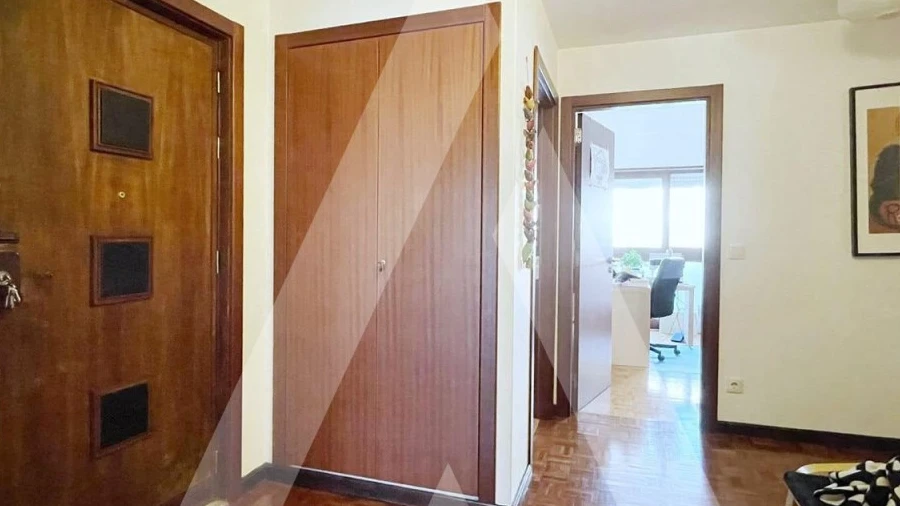 Apartamento T2 para Arrendamento em Glória e Vera Cruz