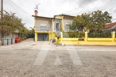 Moradia T3 para Venda em Requeixo, Nossa Senhora de Fátima e Nariz