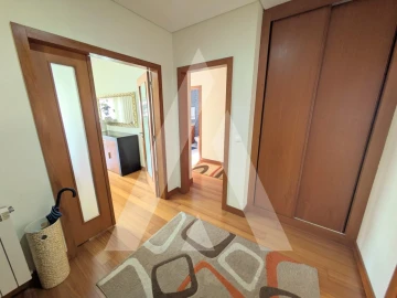 Apartamento T1 para Arrendamento em Glória e Vera Cruz