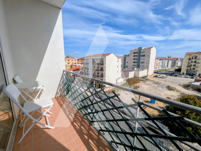 Apartamento T1 para Arrendamento em Glória e Vera Cruz Foto 5