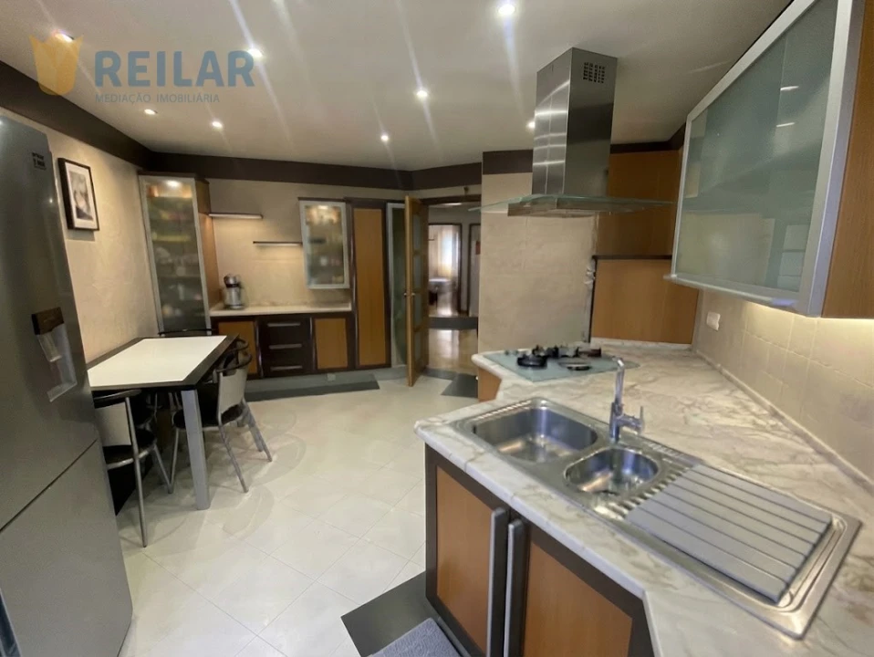 Apartamento T3 para Venda em Vila Franca de Xira Foto 11