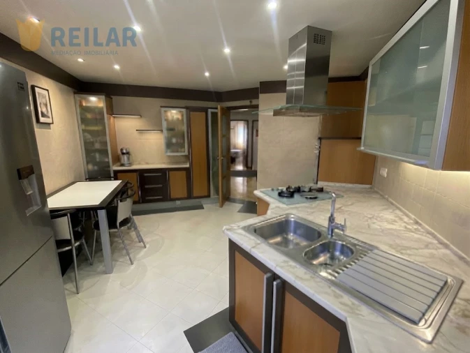 Apartamento T3 para Venda em Vila Franca de Xira Foto 11