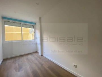 Apartamento T2 para Venda em Falagueira-Venda Nova