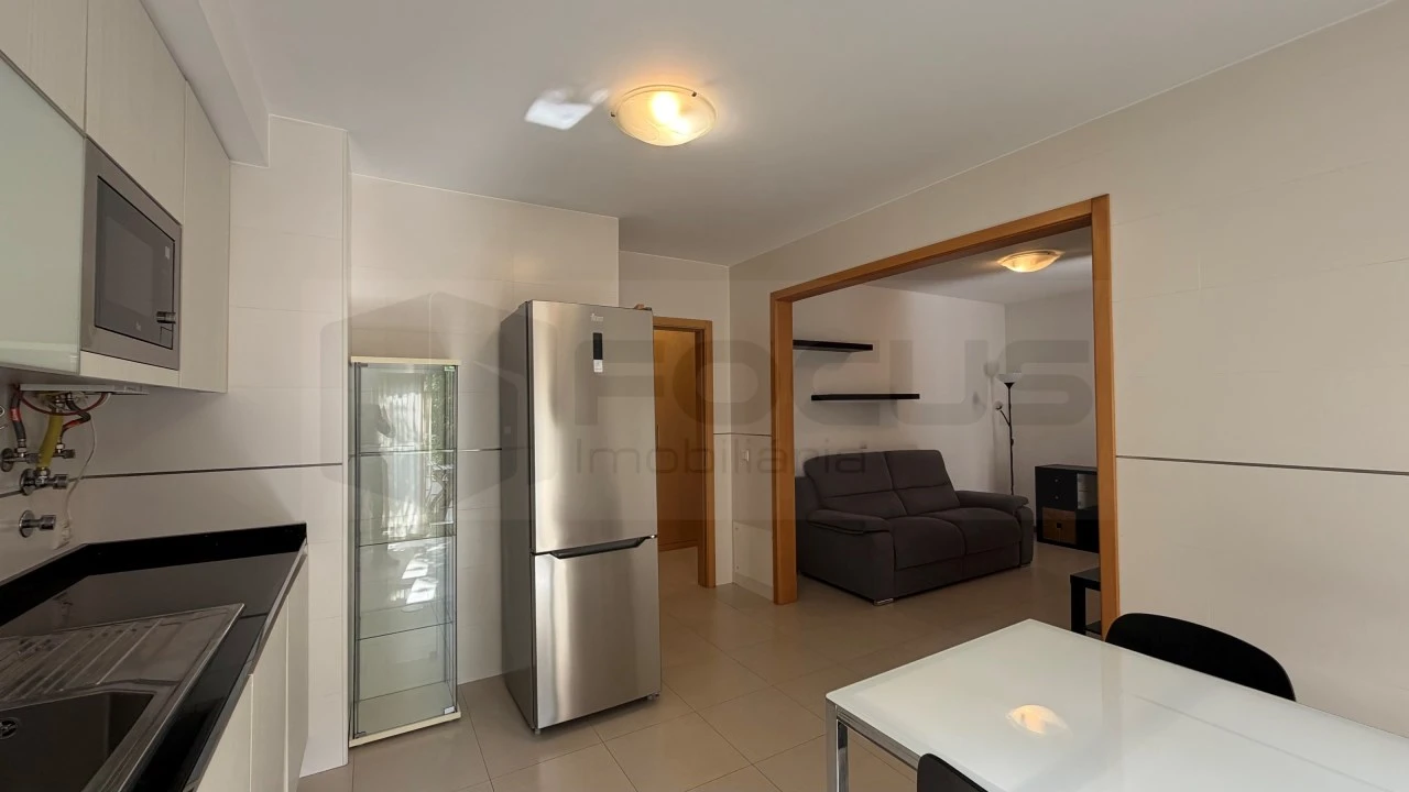 Apartamento T1 para Arrendamento em Aradas Foto 4