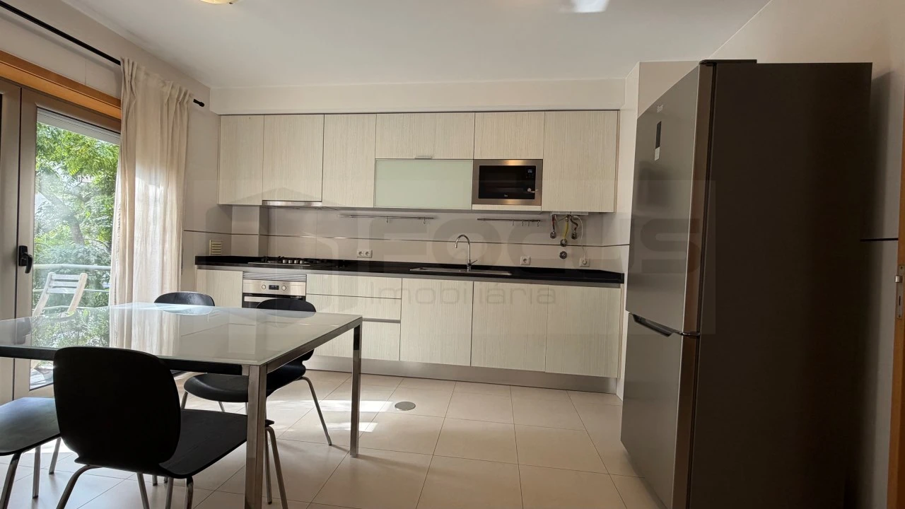 Apartamento T1 para Arrendamento em Aradas Foto 5