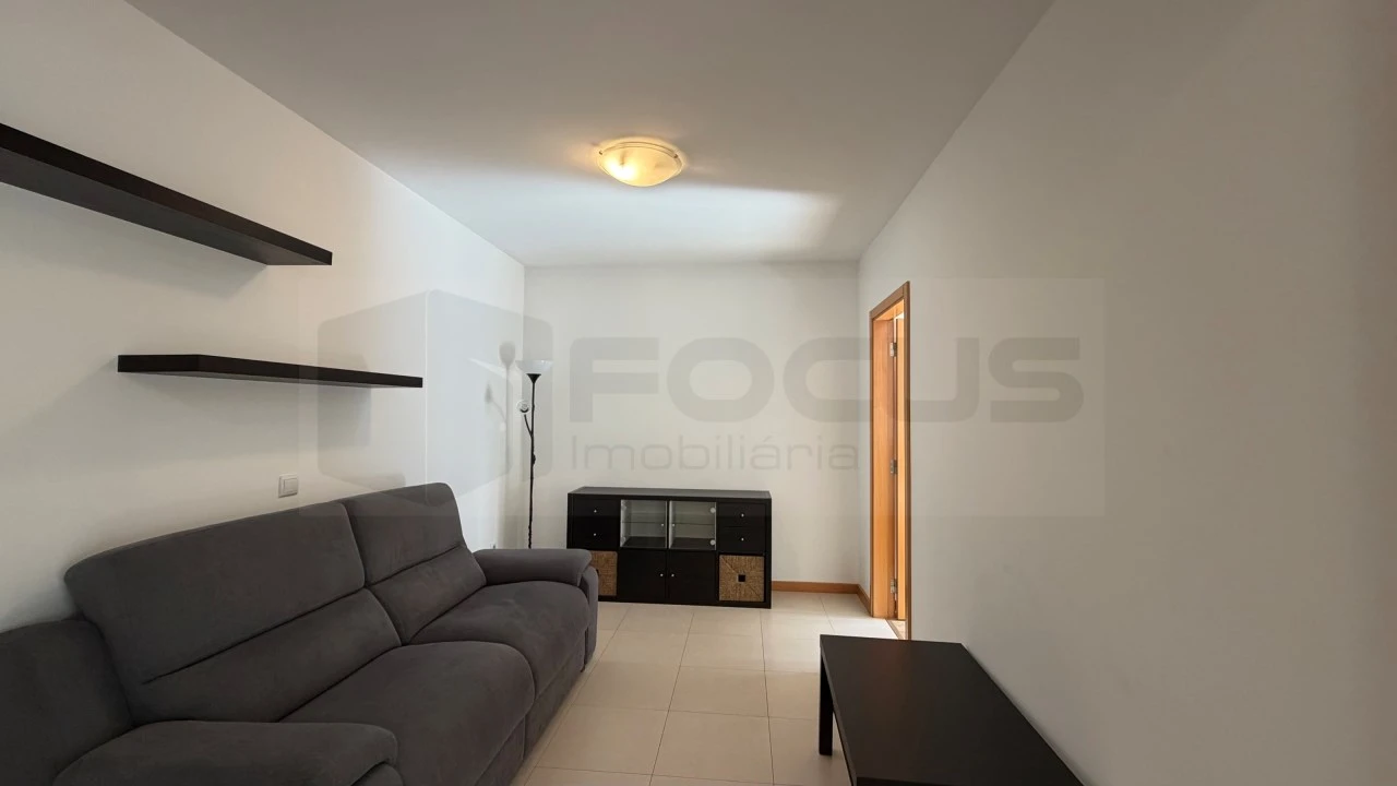 Apartamento T1 para Arrendamento em Aradas Foto 6