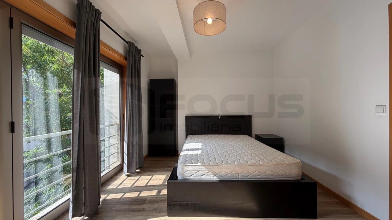 Apartamento T1 para Arrendamento em Aradas Foto 9