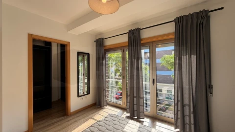 Apartamento T1 para Arrendamento em Aradas