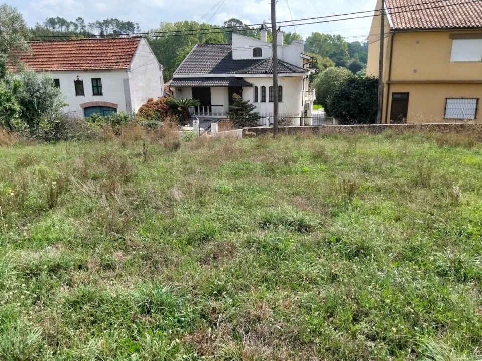 Terreno para Venda em Salreu Foto 5