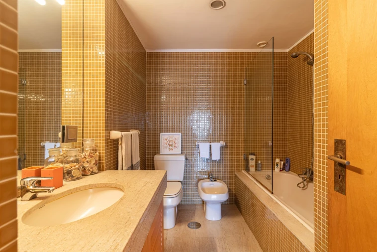 Apartamento T4 para Venda em Lordelo do Ouro e Massarelos Foto 26
