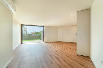 Apartamento T2 para Venda em Arcozelo