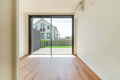 Apartamento T2 para Venda em Arcozelo