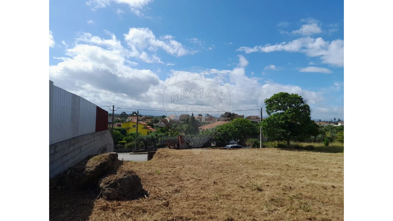 Terreno para Venda em Currelos, Papízios e Sobral Foto 3