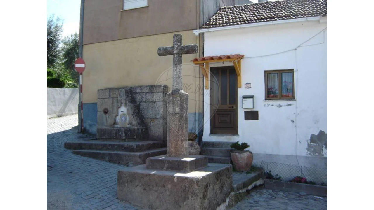 Terreno para Venda em Currelos, Papízios e Sobral Foto 5