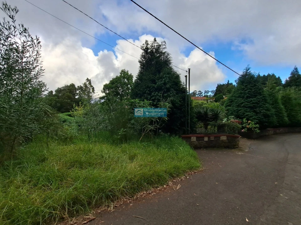 Terreno para Venda em Santo Antonio da Serra Foto 1
