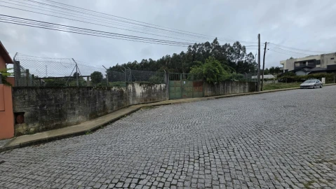 Terreno para Venda em Castêlo da Maia
