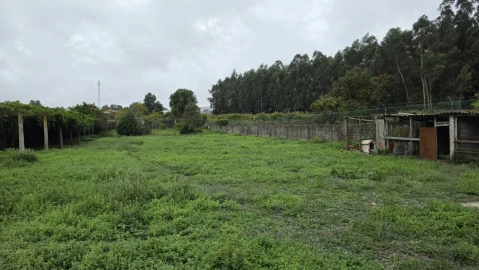 Terreno para Venda em Castêlo da Maia
