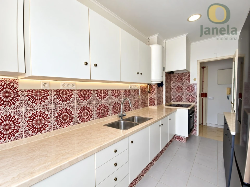 Apartamento T2 para Venda em Faro (Sé e São Pedro) Foto 3