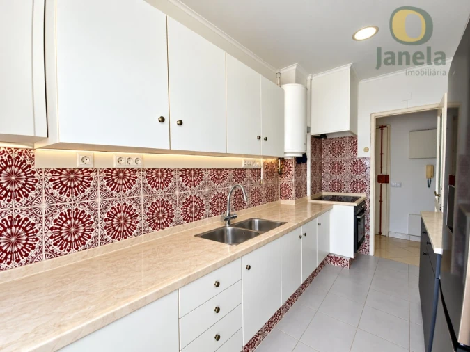 Apartamento T2 para Venda em Faro (Sé e São Pedro) Foto 3