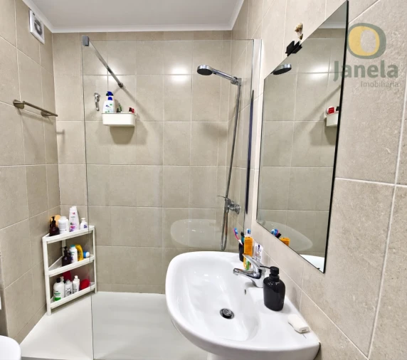 Apartamento T2 para Venda em Faro (Sé e São Pedro) Foto 16