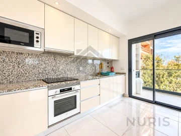 Apartamento T2 para Arrendamento em Portimão