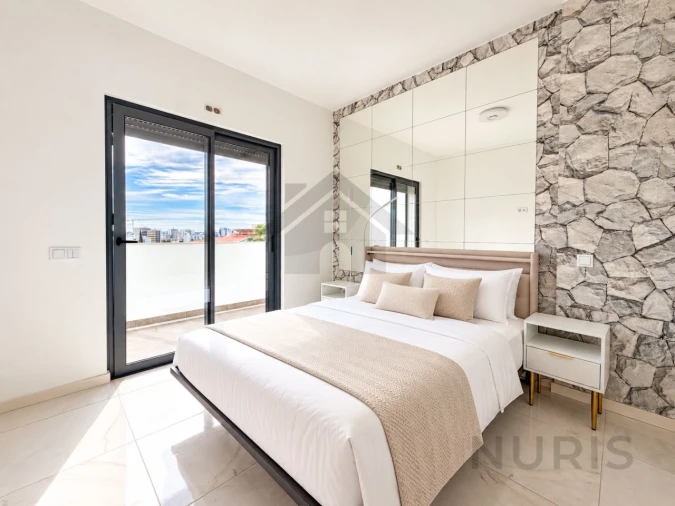 Apartamento T2 para Arrendamento em Portimão Foto 10
