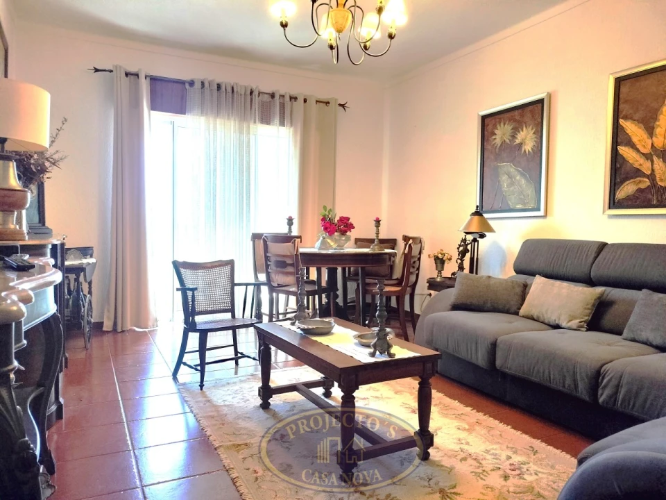 Apartamento T3 para Venda em Portimão Foto 1