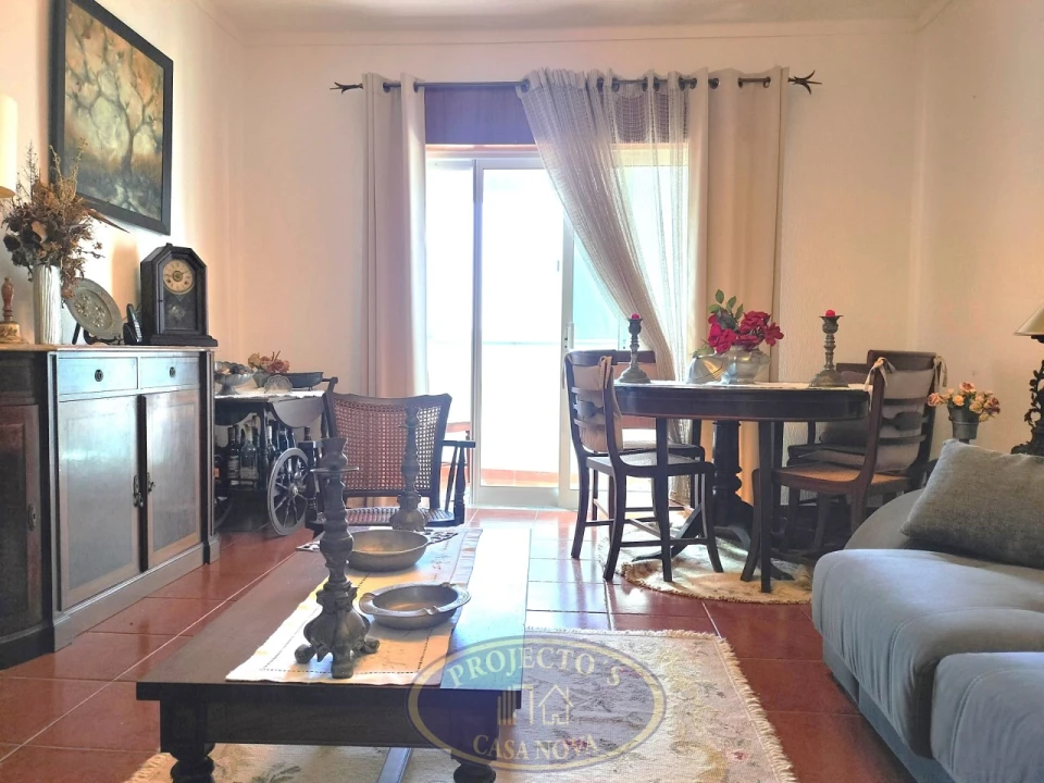 Apartamento T3 para Venda em Portimão Foto 3