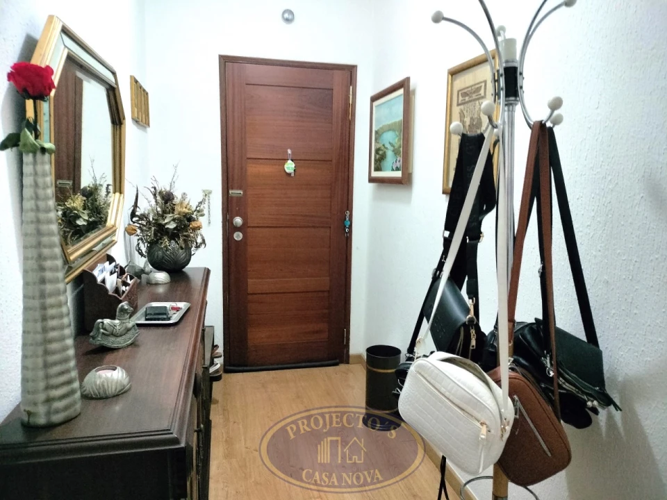 Apartamento T3 para Venda em Portimão Foto 7