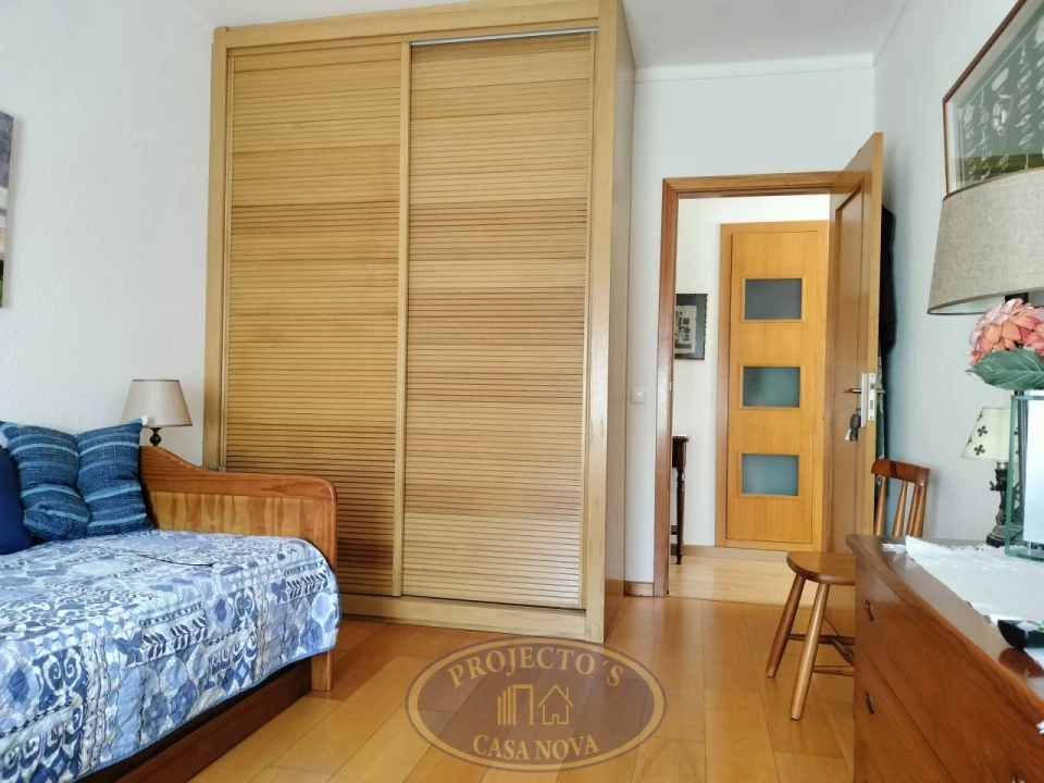 Apartamento T3 para Venda em Portimão Foto 14