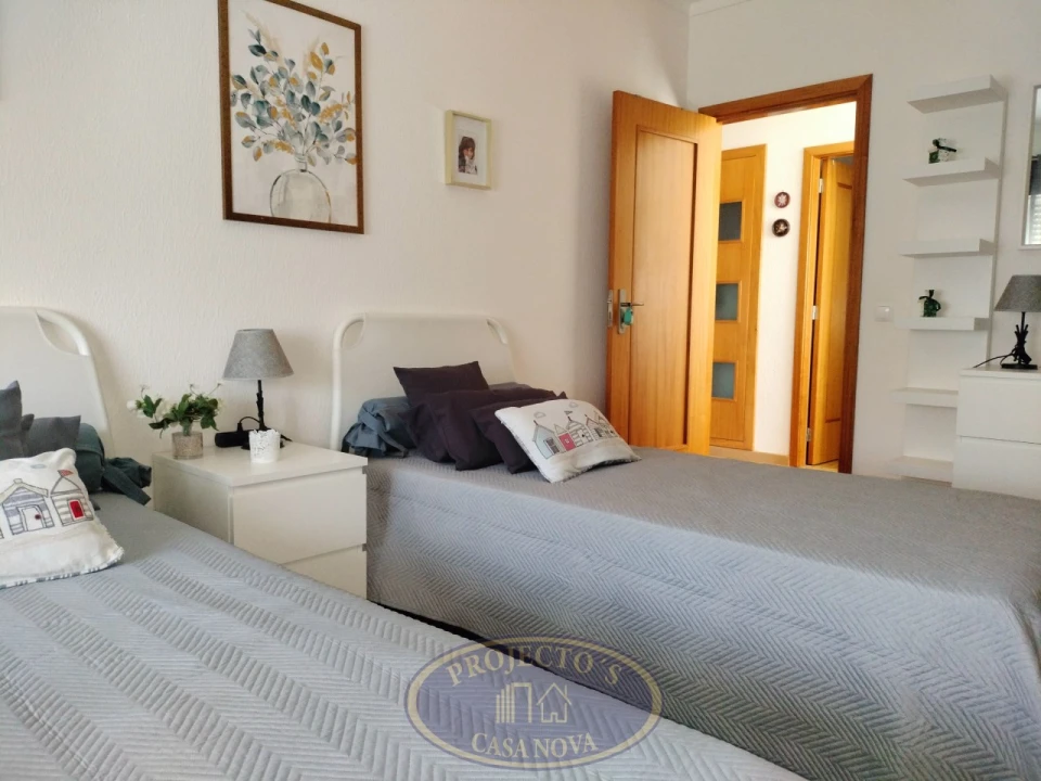 Apartamento T3 para Venda em Portimão Foto 18