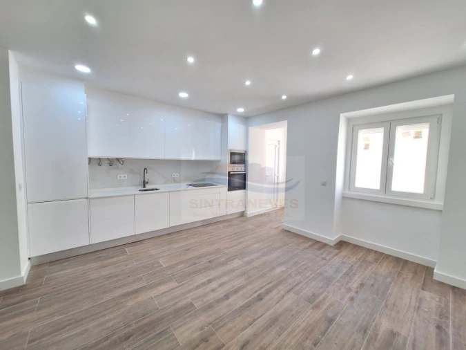 Apartamento T2 para Venda em Falagueira-Venda Nova Foto 2