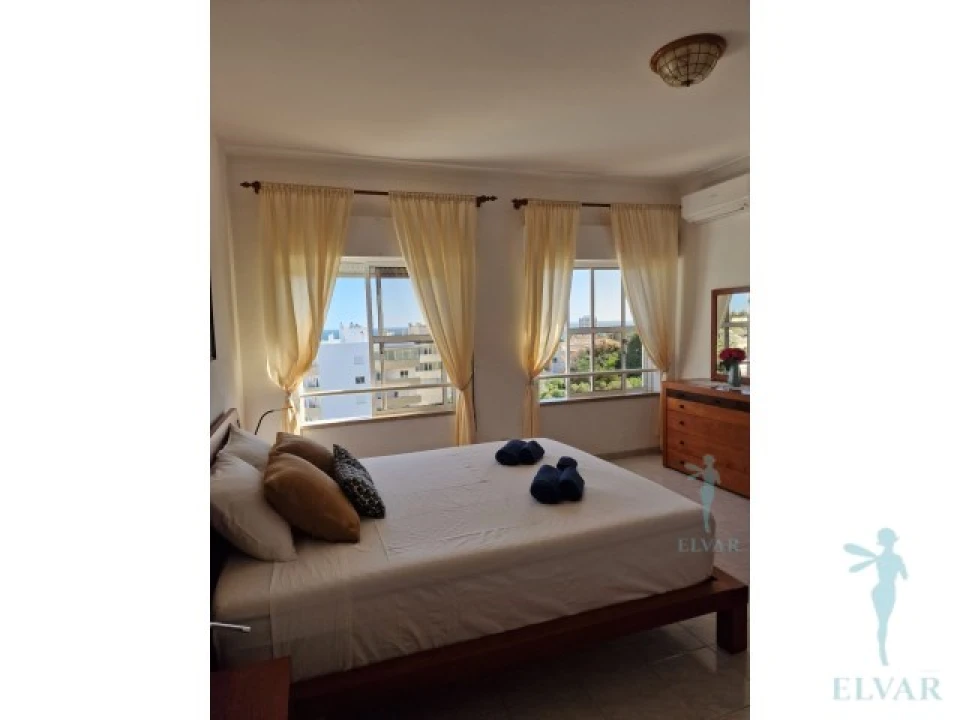 Apartamento T2 para Arrendamento férias em Portimão Foto 8
