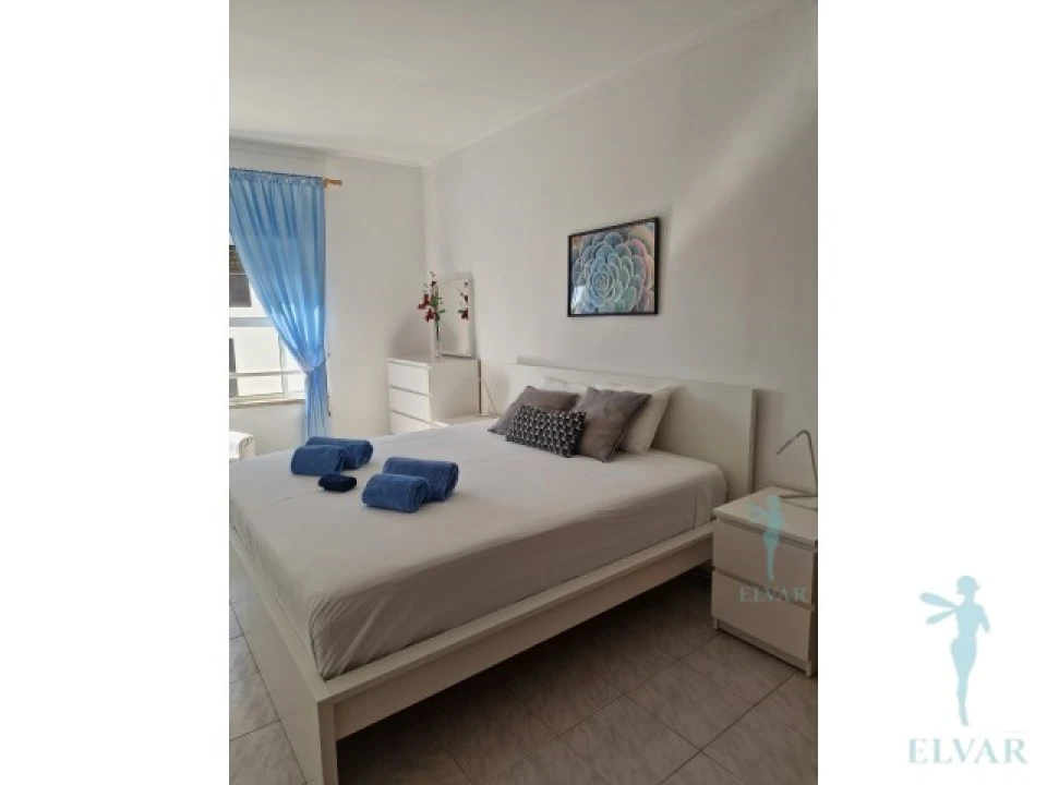 Apartamento T2 para Arrendamento férias em Portimão Foto 9