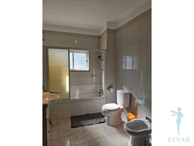 Apartamento T2 para Arrendamento férias em Portimão Foto 4