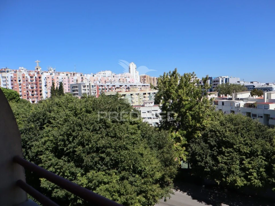 Apartamento T2 para Venda em Almada, Cova da Piedade, Pragal e Cacilhas Foto 17