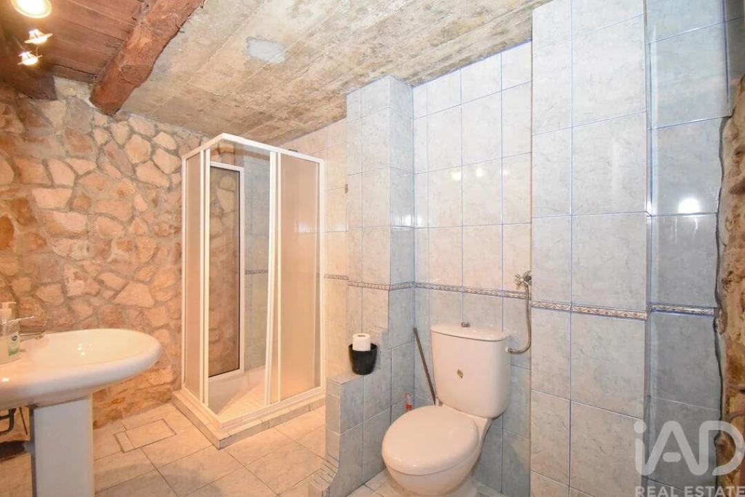 Moradia T4 para Venda em Vila Nova Foto 9