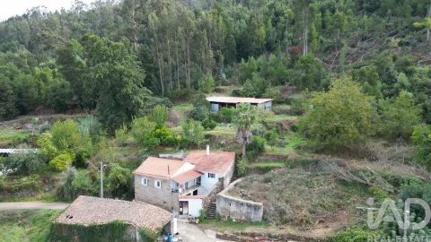 Moradia T4 para Venda em Vila Nova
